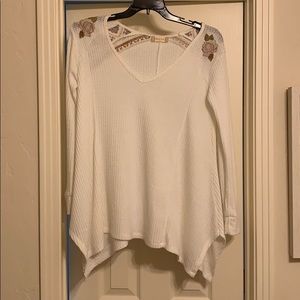 Long Sleeve blouse with embroidery